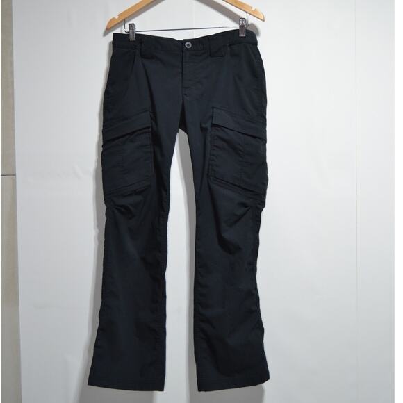 Under Armour Woman's Black Storm Cargo Tactical Pants Size 8 - Picture 1 of 10